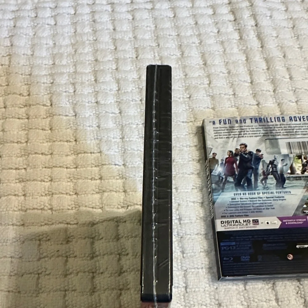 Star Trek Into Darkness DVD & Star Trek Beyond Blu-ray Set Both New - Picture 3 of 8